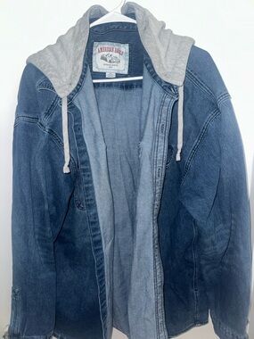 American Eagle Outfitters Men’s Blue Denim Jacket with Gray Hood